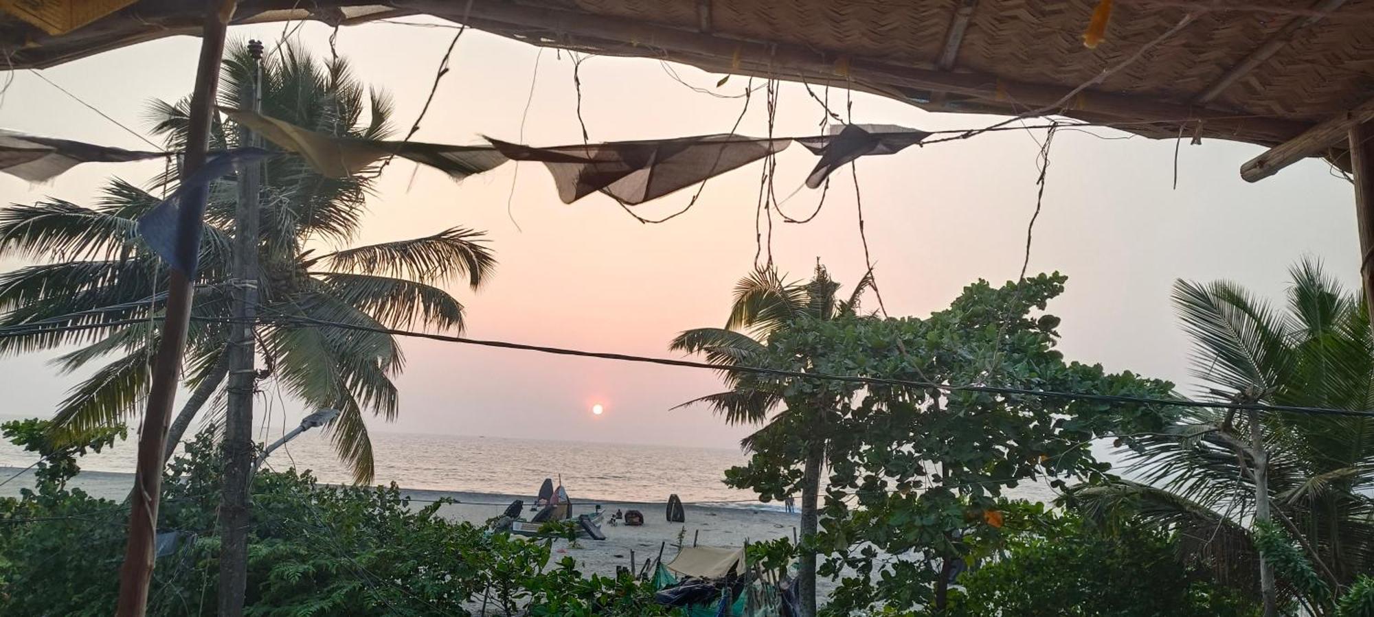 Alappuzha Peace And Love Beach Homestay מראה חיצוני תמונה